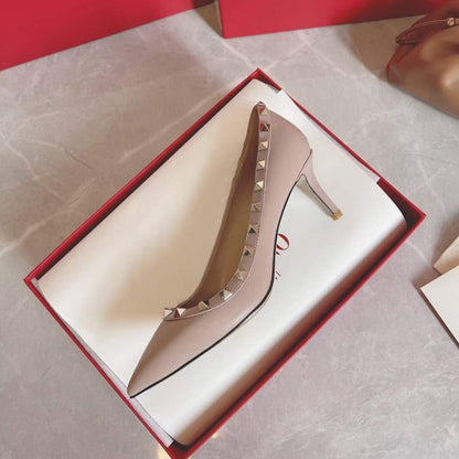 Valentino Classic Rivet Shoes SH00172