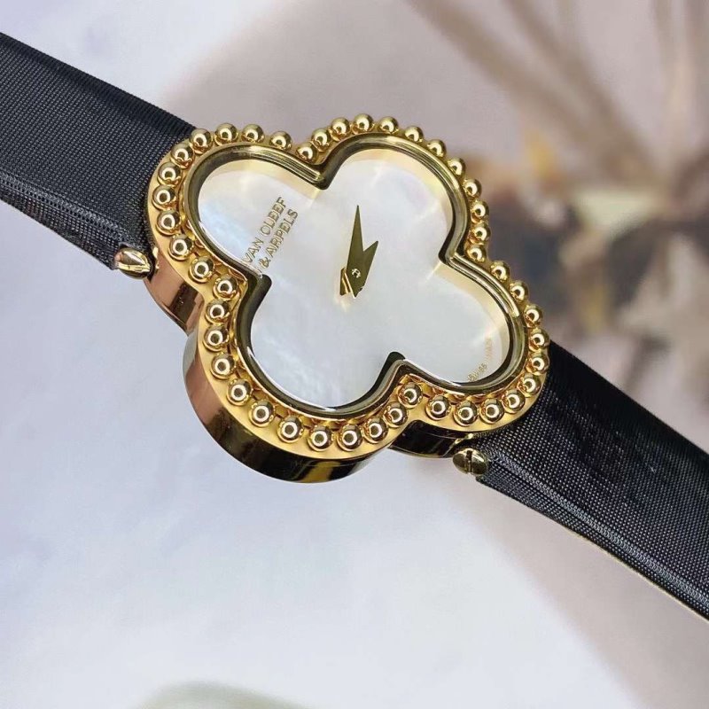 Van Cleef and Arpels Alhambra four leaf lucky  Wrist Watch WAT02249