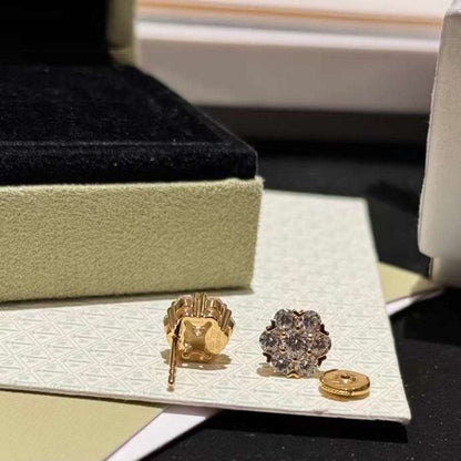 Van Cleef and Arpels Diamond Mary Rose Stud JWL00143
