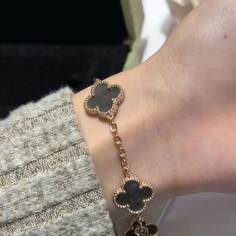 Van Cleef and Arpels Five Flower Bracelet JWL00136