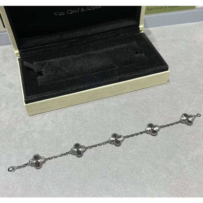 Van Cleef and Arpels Five Flower Clover Bracelet JWL00249