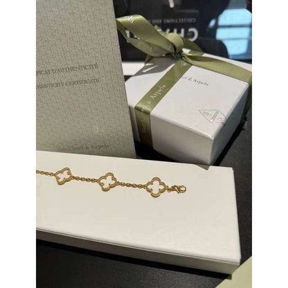 Van Cleef and Arpels Four Leaf Clover Bracelet JWL00164