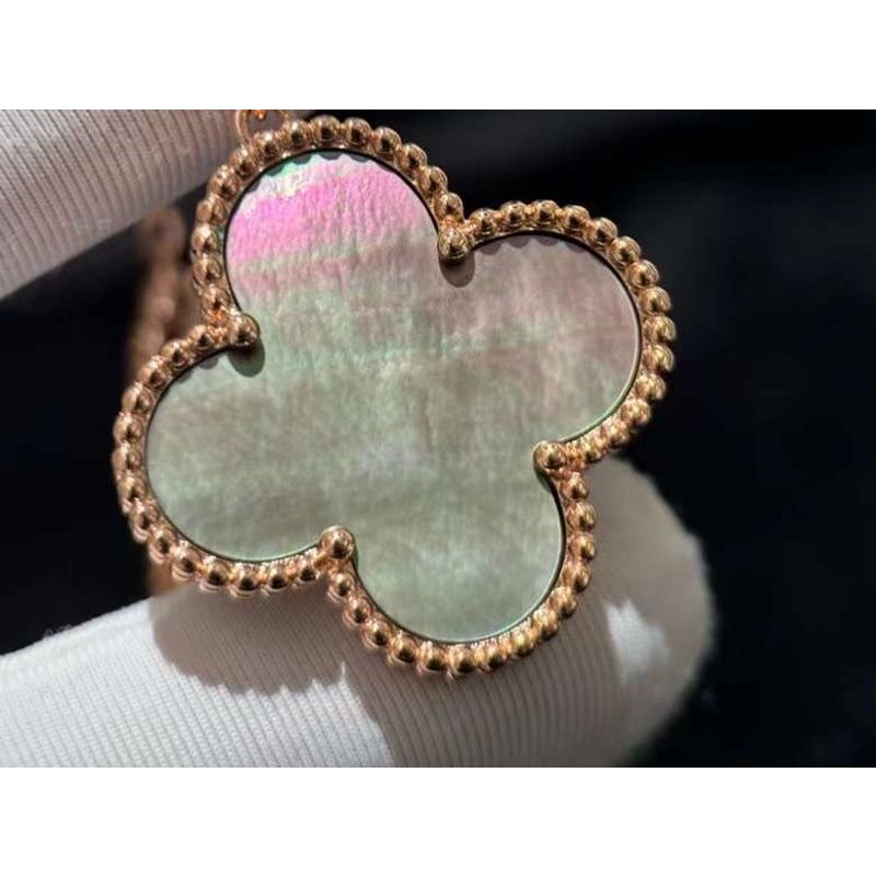 Van Cleef and Arpels Four Leaf Clover Necklace JWL00146