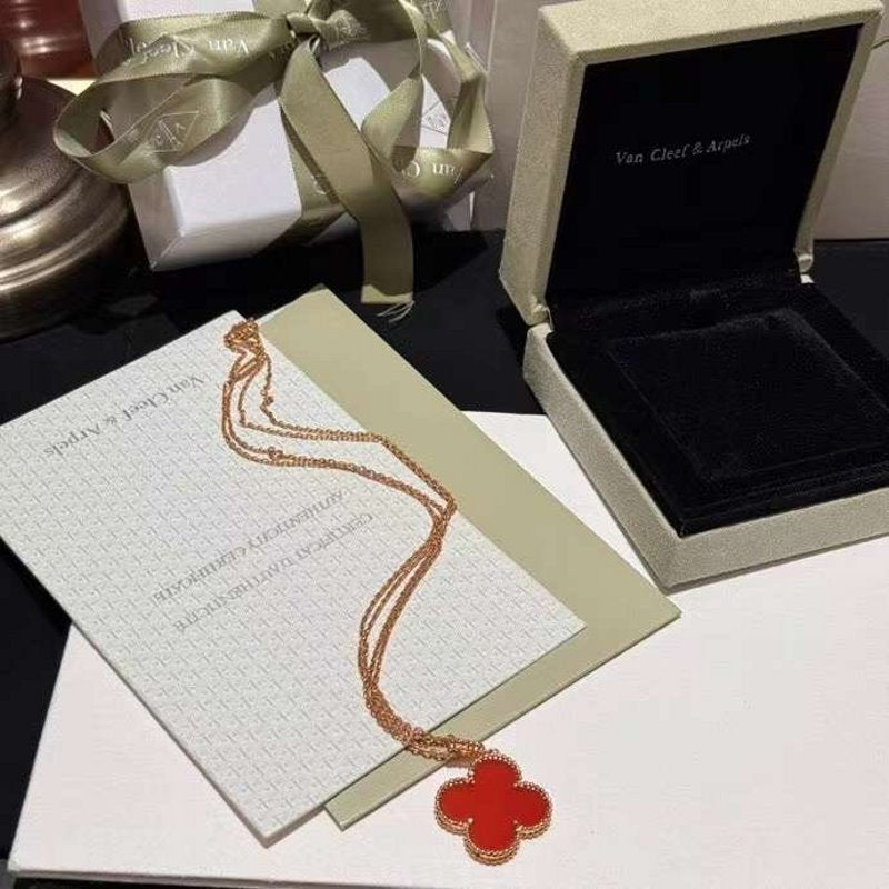 Van Cleef and Arpels Four Leaf Clover Necklace JWL00162