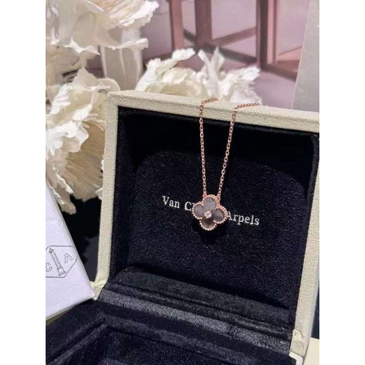 Van Cleef and Arpels Four Leaf Clover Necklace JWL00163