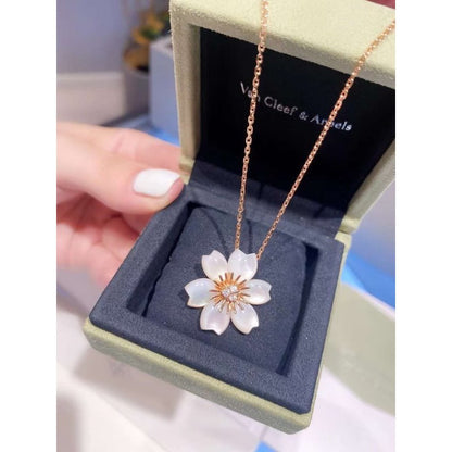 Van Cleef and Arpels Fritillaria Braid Necklace JWL00220