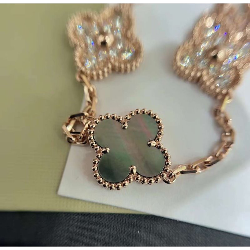 Van Cleef and Arpels Fritillaria Diamond Bracelet JWL00127
