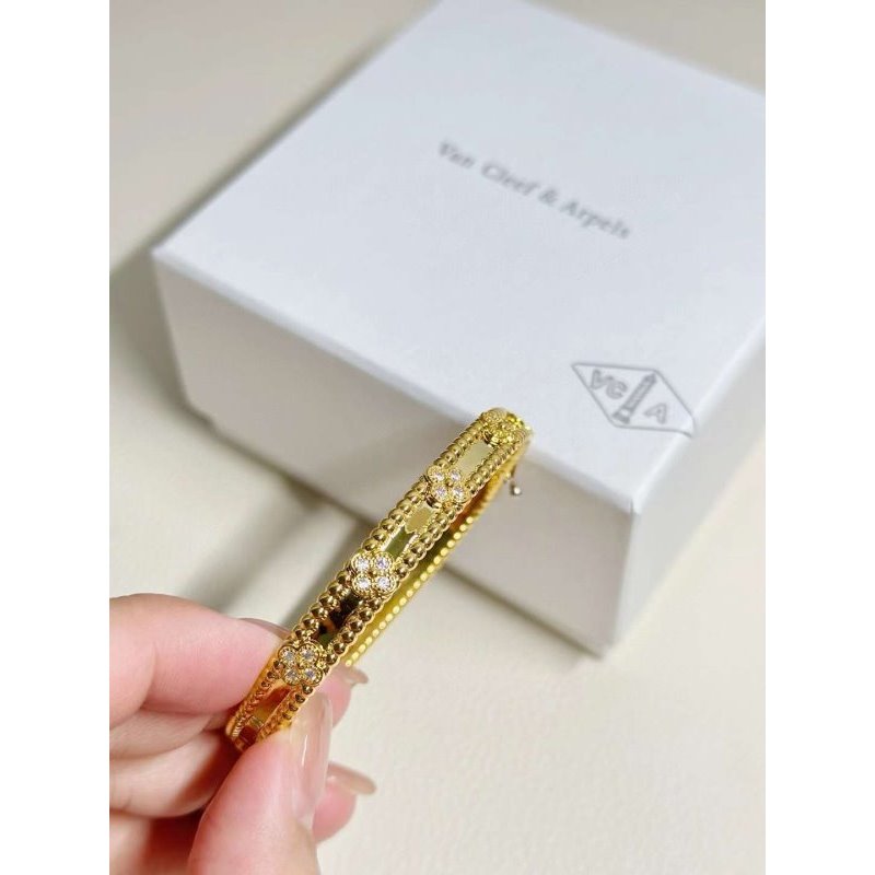 Van Cleef and Arpels Kaleidoscope Bracelet JWL00123