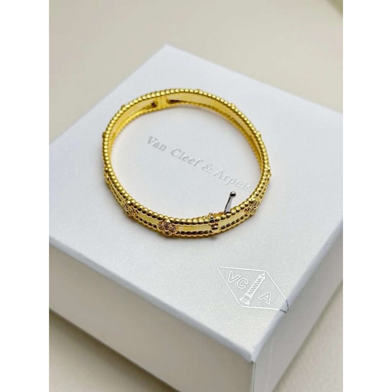 Van Cleef and Arpels Kaleidoscope Bracelet JWL00123