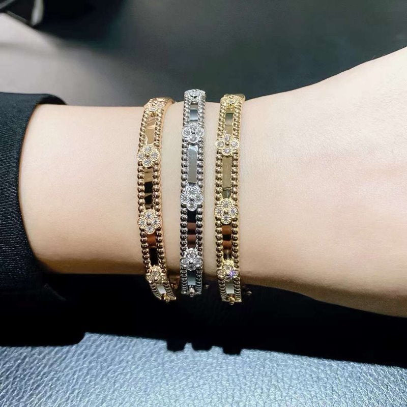 Van Cleef and Arpels Kaleidoscope Bracelet JWL00123