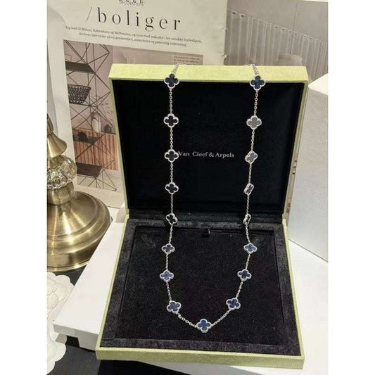 Van Cleef and Arpels Obsidian Necklace JWL00113