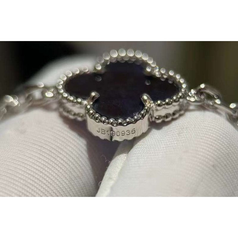 Van Cleef and Arpels Obsidian Necklace JWL00113