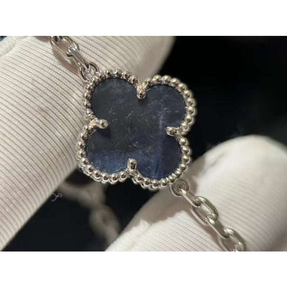 Van Cleef and Arpels Obsidian Necklace JWL00113