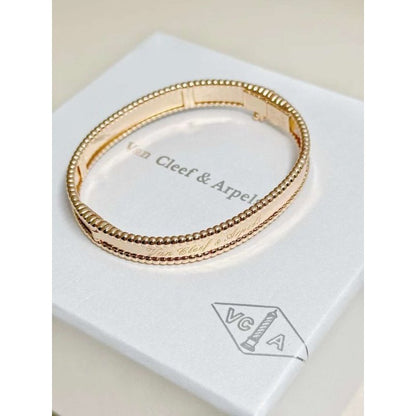 Van Cleef and Arpels Perlee Bracelet JWL00118
