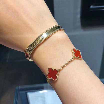 Van Cleef and Arpels Perlee Bracelet JWL00118