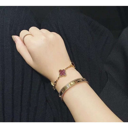Van Cleef and Arpels Perlee Bracelet JWL00118