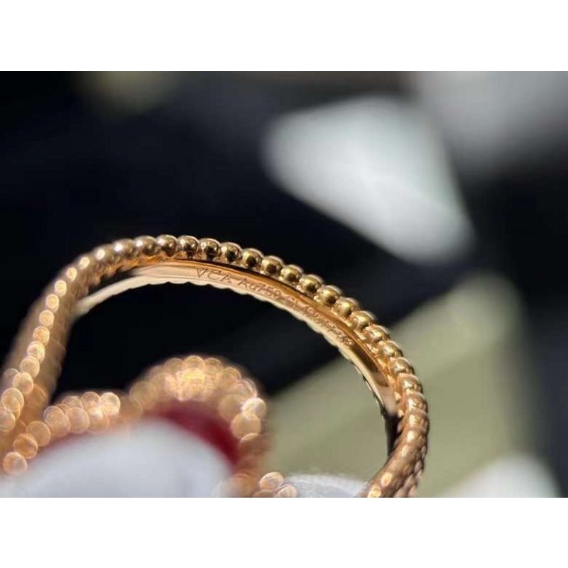 Van Cleef and Arpels Ring JWL00148
