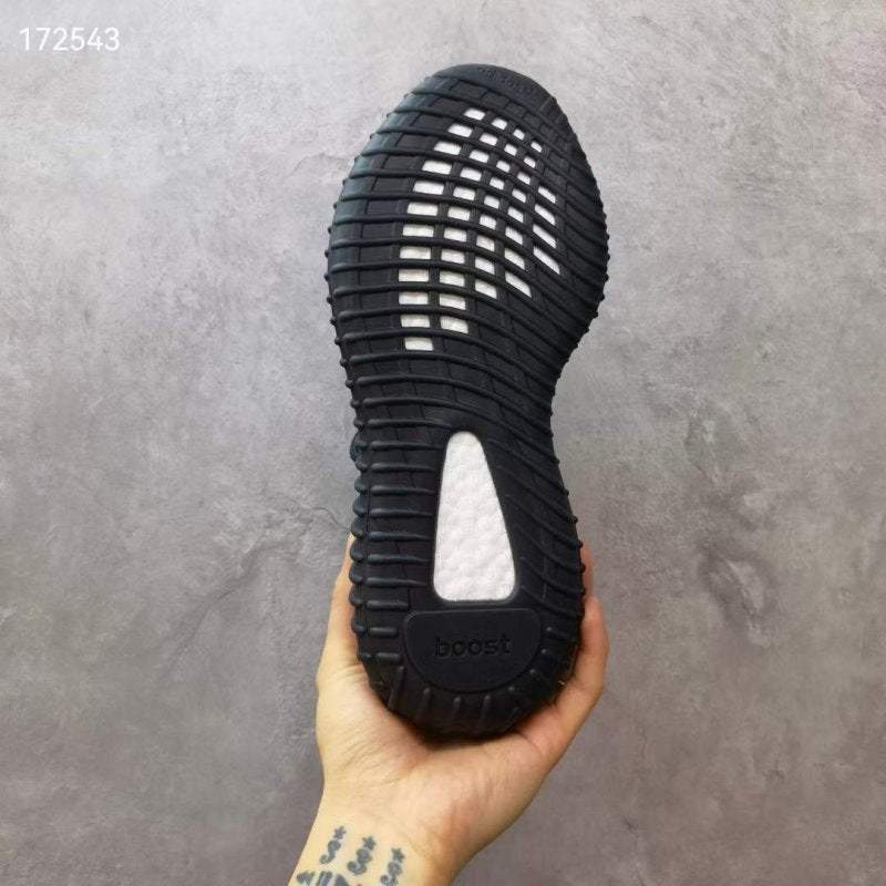 Yeezy 350V2 Boost Shoe SHS04753