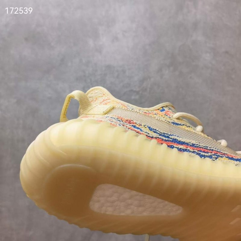 Yeezy 350V2 Boost Shoe SHS04754