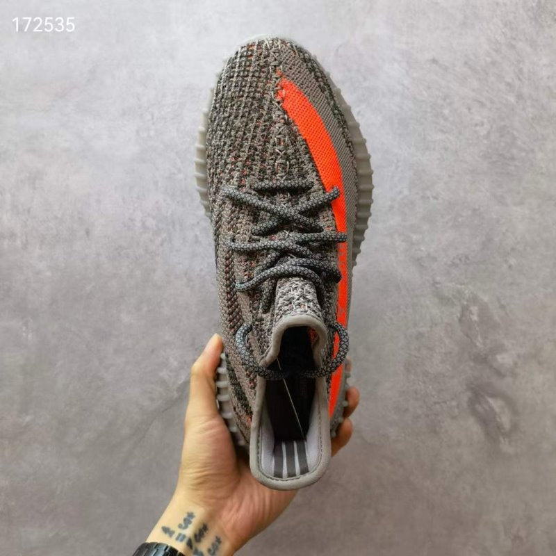 Yeezy 350V2 Boost Shoe SHS04755