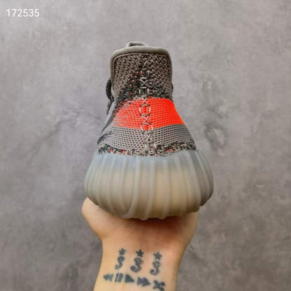 Yeezy 350V2 Boost Shoe SHS04755