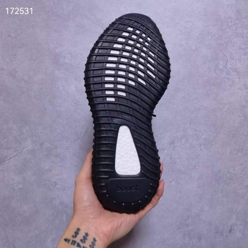 Yeezy 350V2 Boost Shoe SHS04756