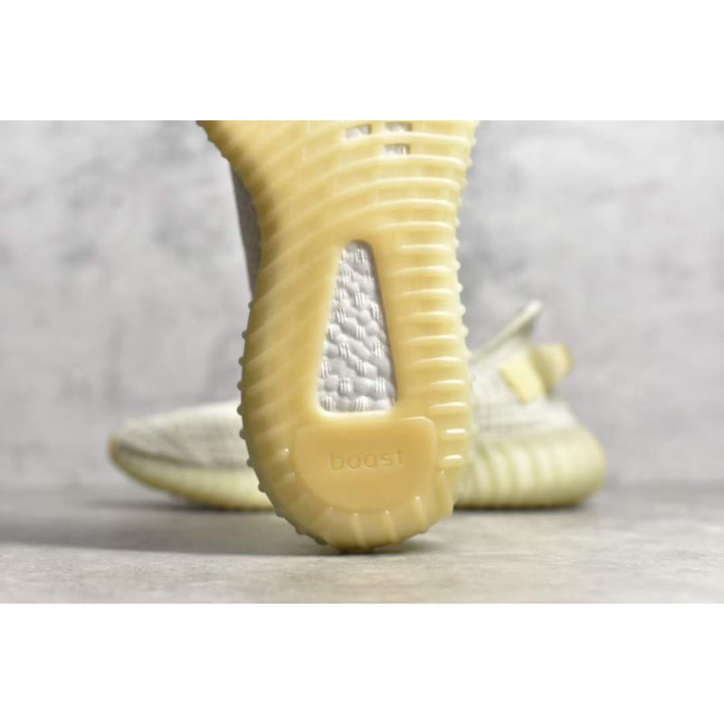 Yeezy 350V2 Boost Shoe SHS04758