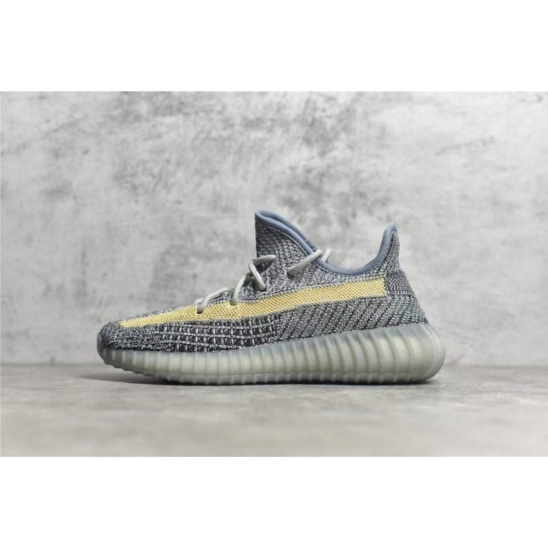 Yeezy 350V2 Boost Shoe SHS04760