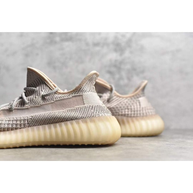 Yeezy 350V2 Boost Shoe SHS04765