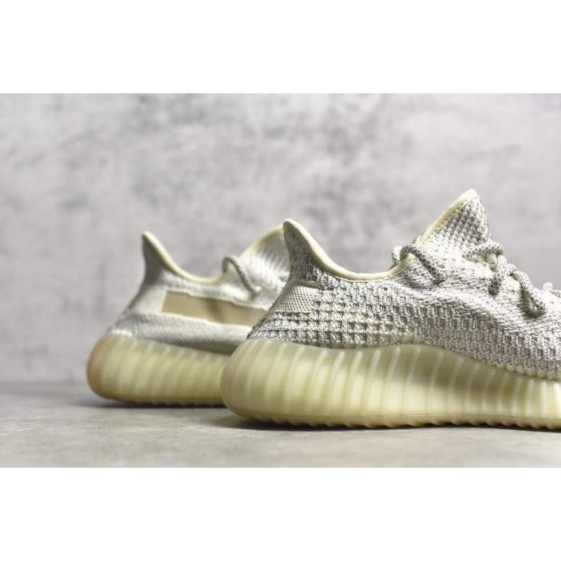 Yeezy 350V2 Boost Shoe SHS04766