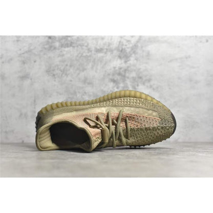 Yeezy 350V2 Boost Shoe SHS04768