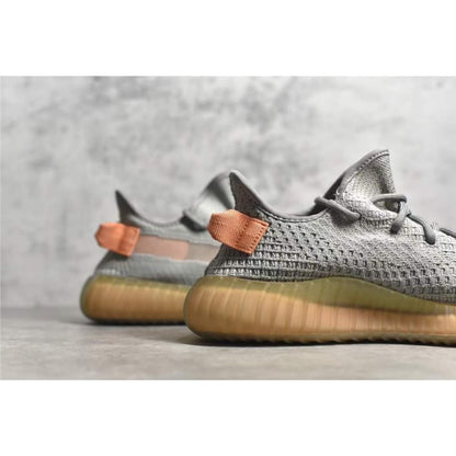 Yeezy 350V2 Boost Shoe SHS04780