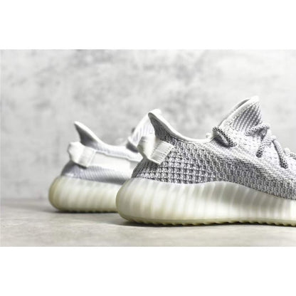 Yeezy 350V2 Boost Shoe SHS04782