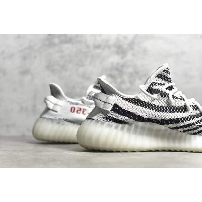 Yeezy 350V2 Boost Shoe SHS04784